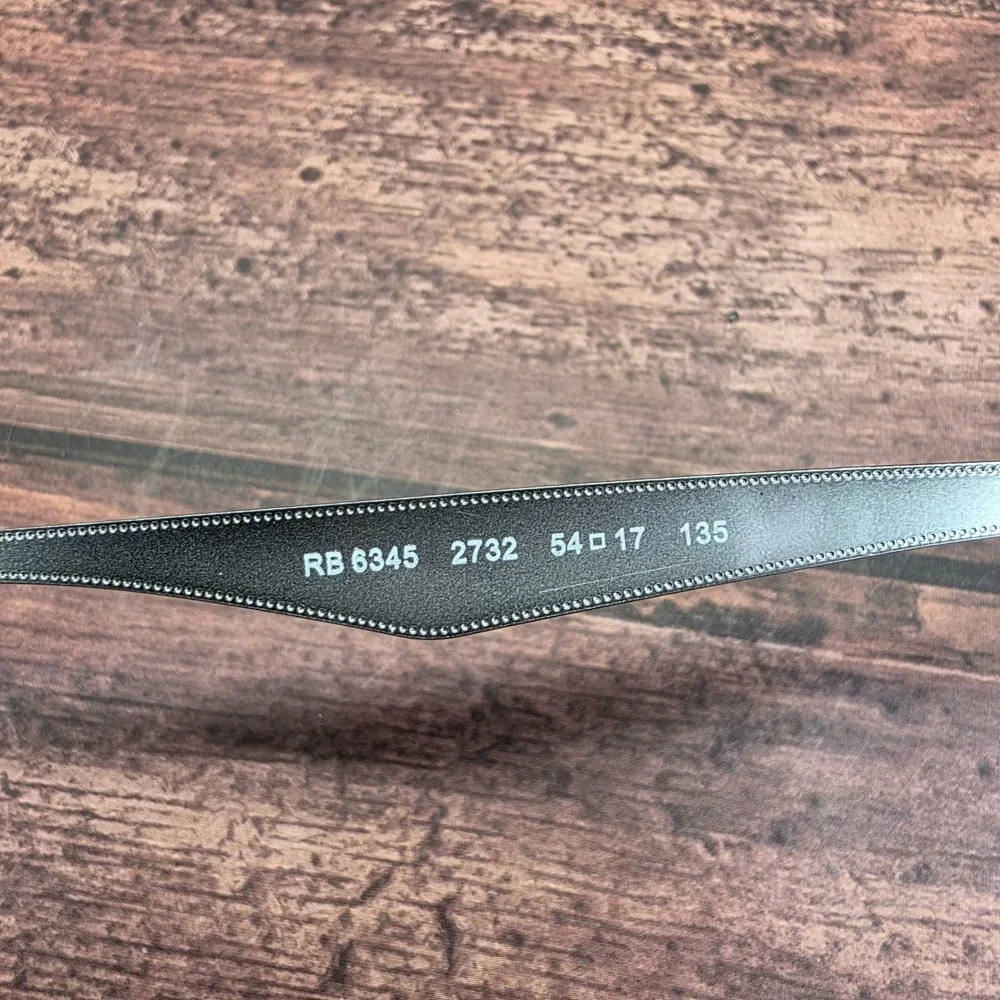 Ray-Ban temple leg